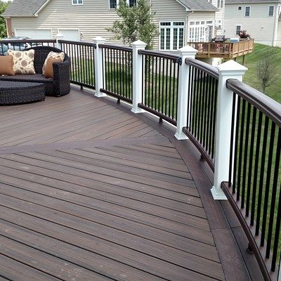 Custom Curved Deck - Picture 6068 | Decks.com