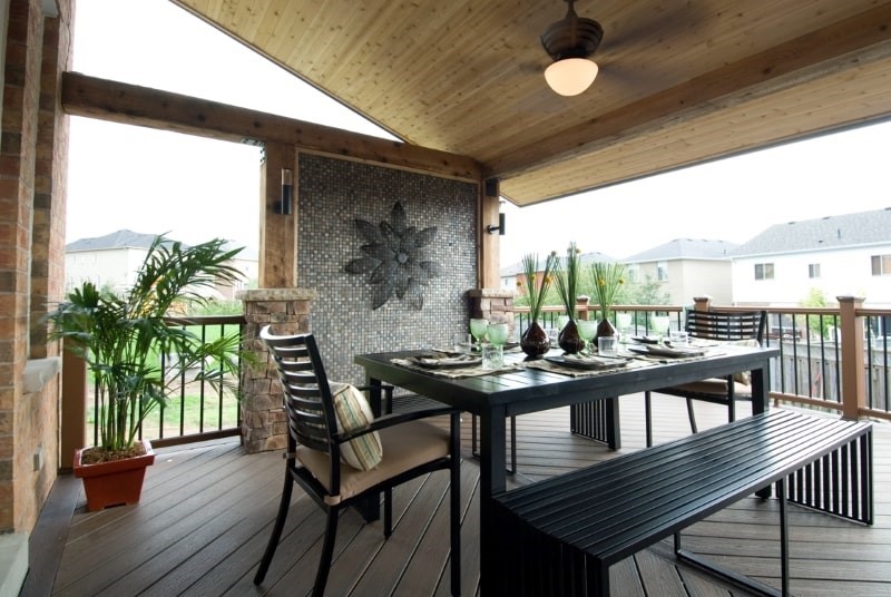 deck outdoor dining room